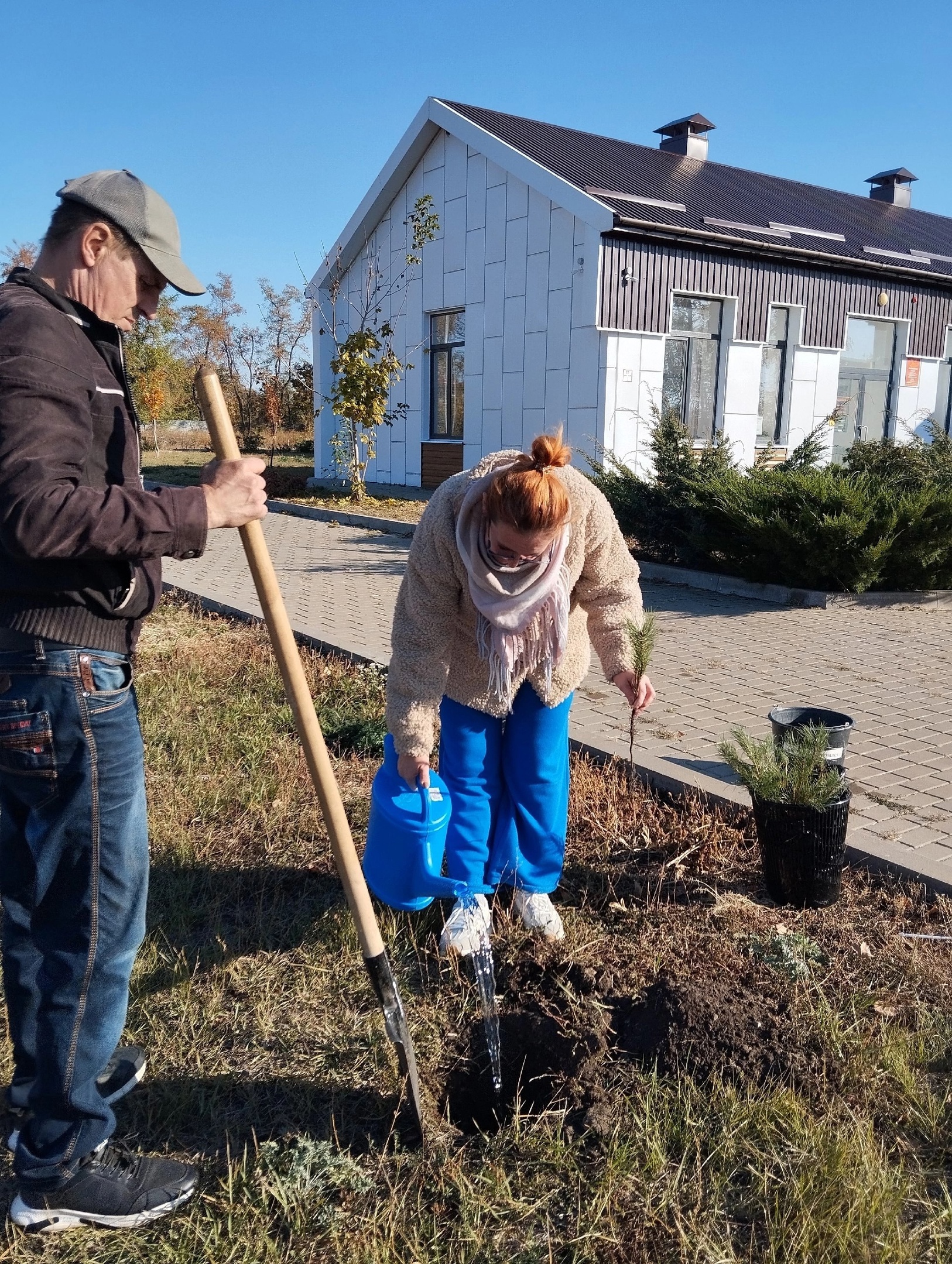 На территории Краснополянского ЦКР прошёл субботник в рамках проекта «Зелёная столица».