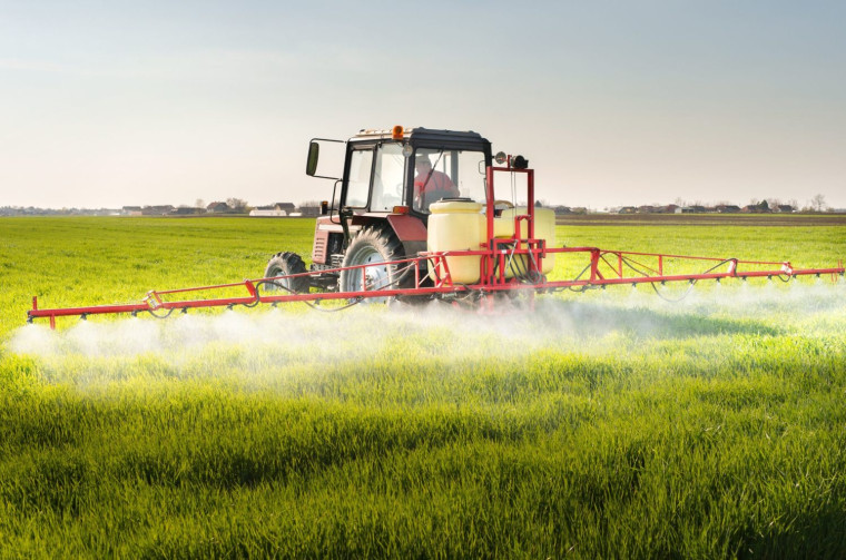 Кормовая компания «Зелёная Долина» предупреждает о проведении химической прополки сельскохозяйственных культур на полях Купинской территории в период с 19 апреля по 31 сентября.